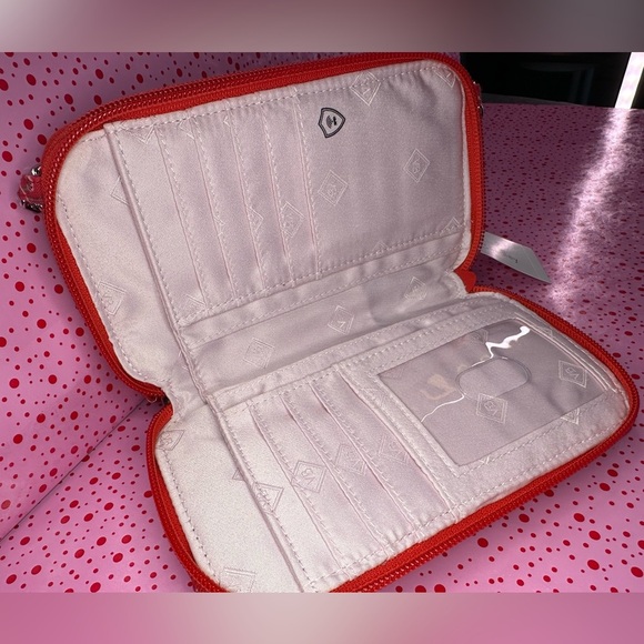 Vera Bradley All in One Crossbody Imperial Hearts NWT - Picture 11 of 13